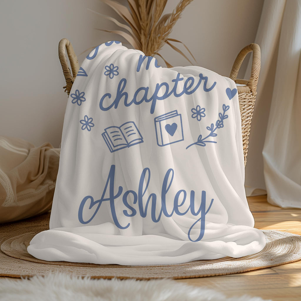 Personalized Book Lover Fleece Blanket: Cozy Reading Throw
