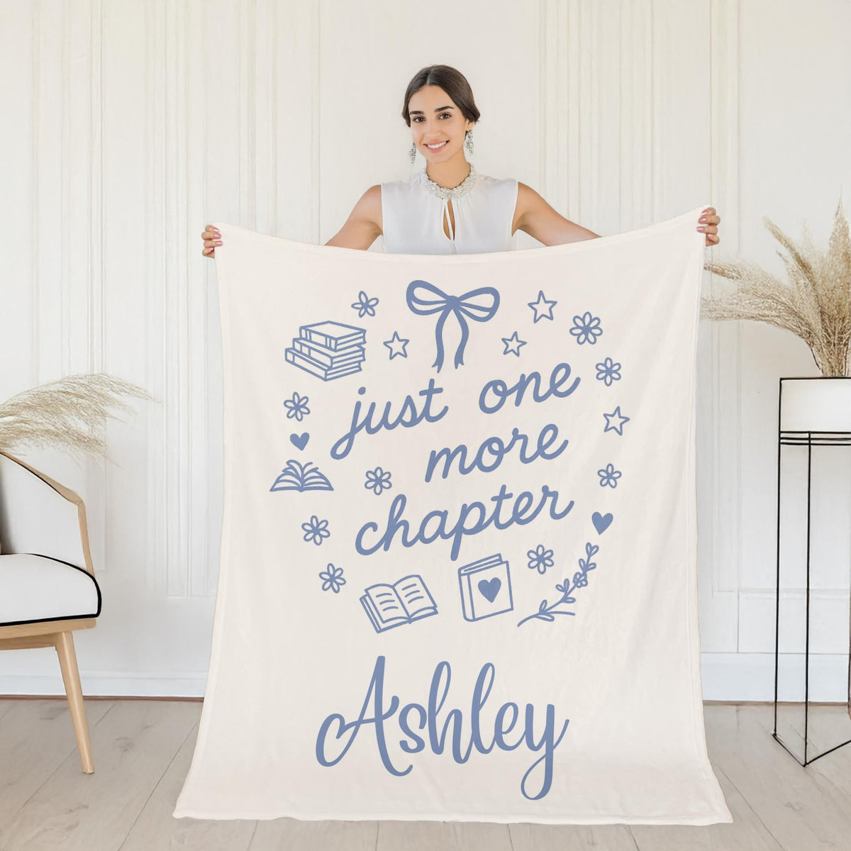 Personalized Book Lover Fleece Blanket: Cozy Reading Throw